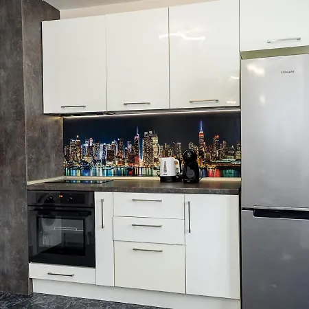 2-bedroom In Prime Location By Flat Mаnаger Apartmán Varna